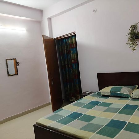 Sharda Homestay Ayodhya Kültér fotó